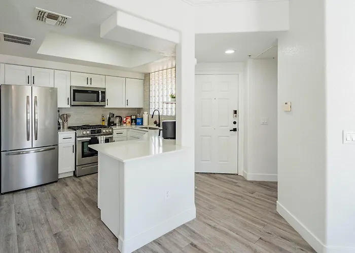 Near Diablo Stadium Airport Dogprk Hottub Pool W&d Apartment *